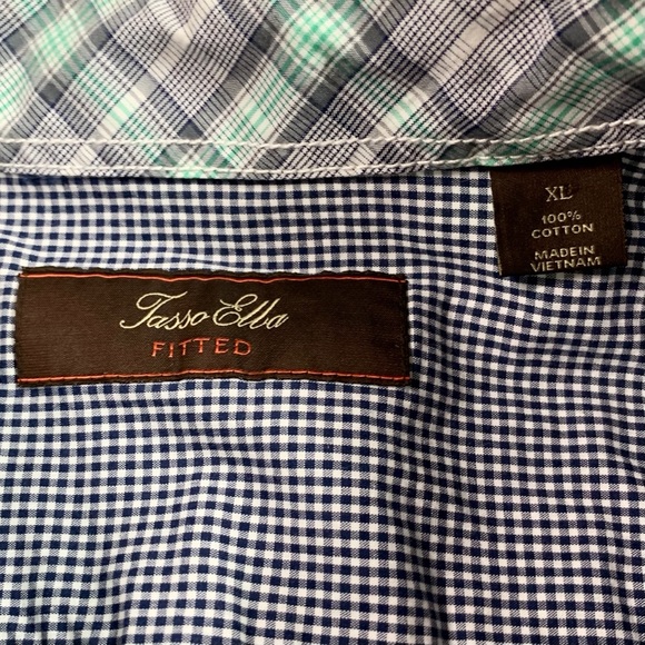 SOLD🎈Men’s Button Down XL Shirts Bundle Of 3 - Picture 6 of 15